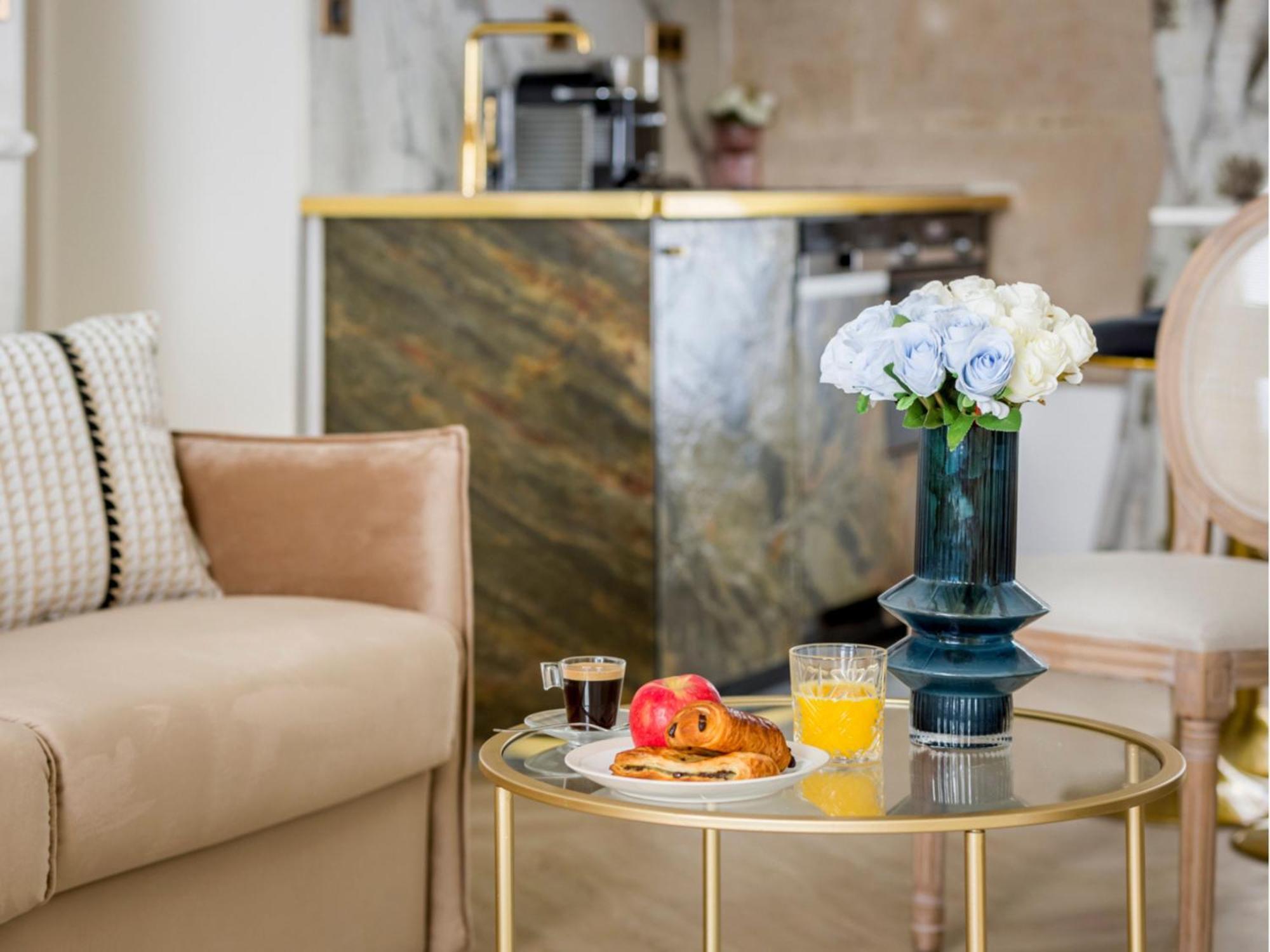 Appartement Merveil -luxury -champs Elysees-haussmann Ii